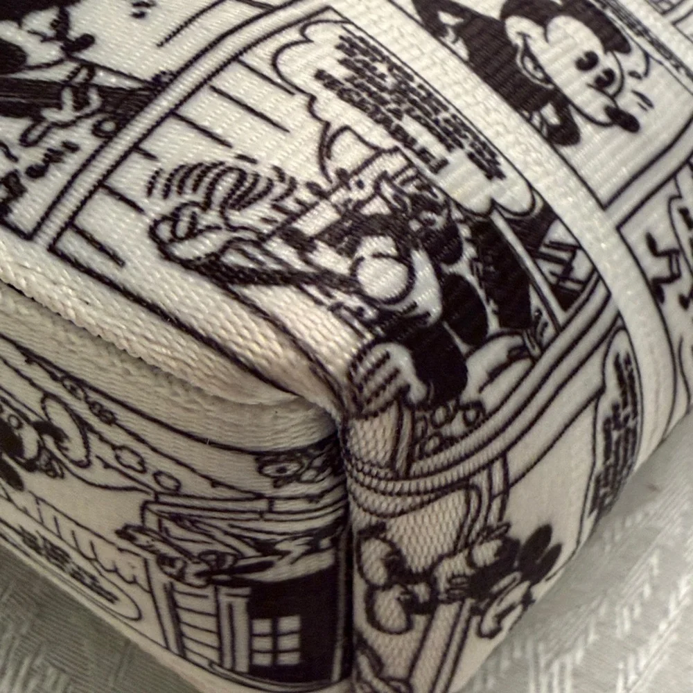 Disney Harveys Seatbelt Comic Couture Cosmetic bag❤️